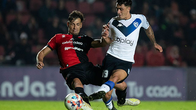 Colón cerró la Copa de la Liga con una derrota ante Vélez en Santa Fe.