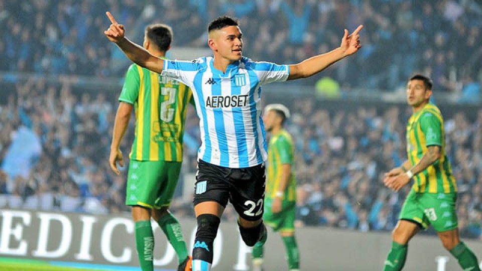 Racing vendió un jugador a la Premier League en un traspaso histórico.