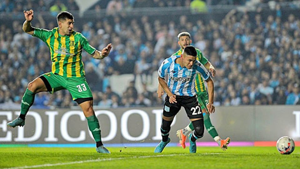Racing aplastó a Aldosivi y clasificó a las semifinales de la Copa de la Liga.