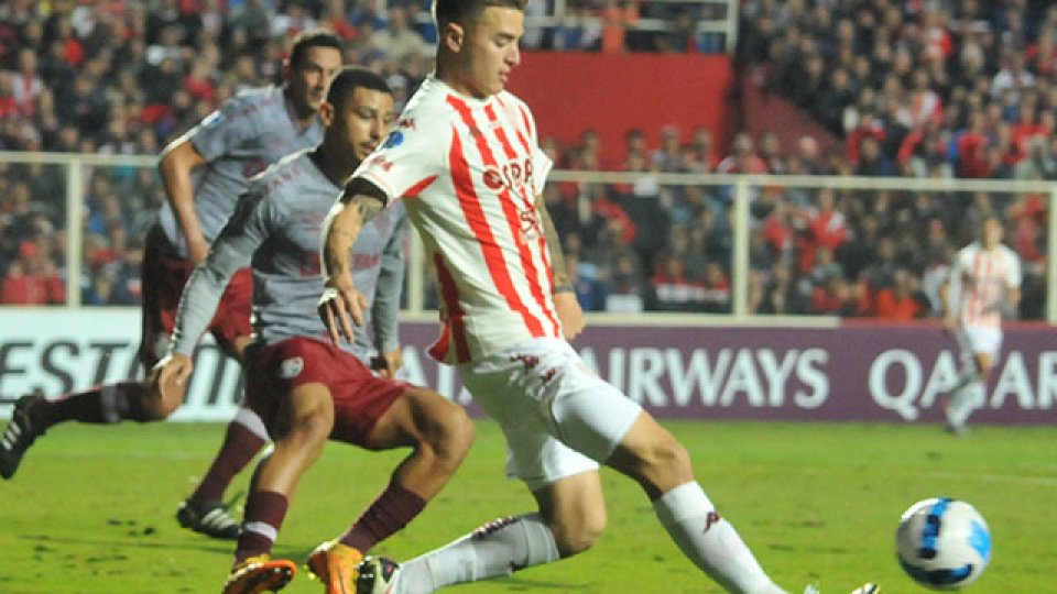 El Tatengue igualó 0 a 0 con el conjunto brasilero en Santa Fe.