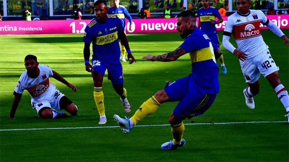 Boca le ganó 3 a 0 a Tigre en Córdoba.