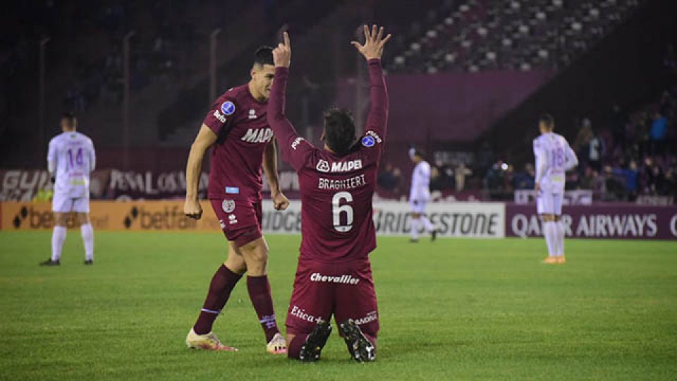 Lanús pasó a octavos de final de la Copa Sudamericana.