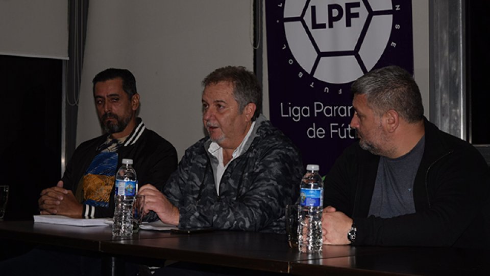 Schneider habló de la Liga Paranaense.