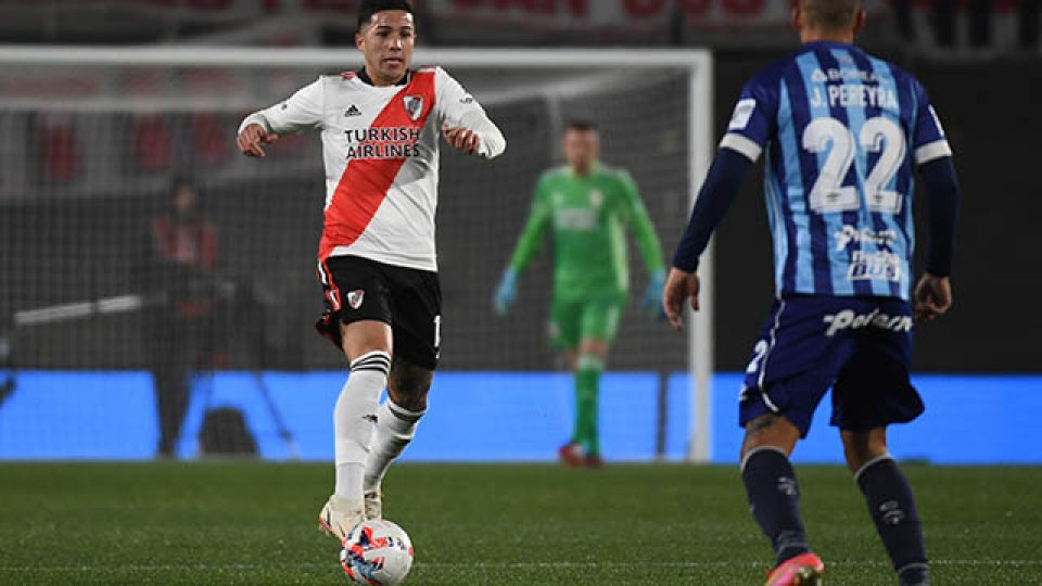 River volvió a mostrar poco y empató con Atlético Tucumán.