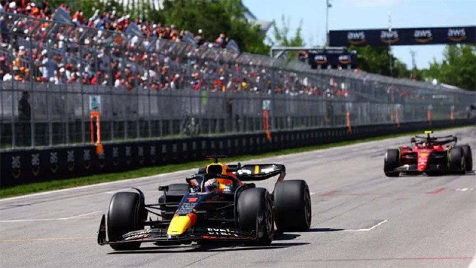 Verstappen se defendió al final y consiguió la victoria en el Gran Premio.