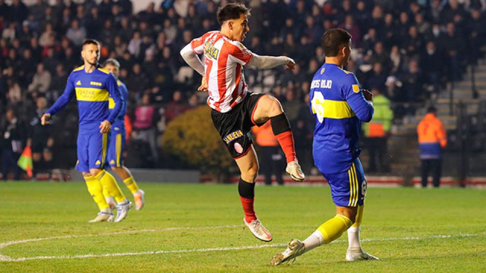 Boca fue contundente, le ganó a Barracas Central y es puntero
