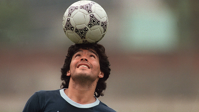 Recuerdan a Maradona en nueva conmemoración del Día del Futbolista.