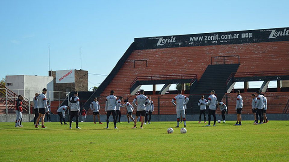 Patronato presentaría varios cambios ante Independiente.