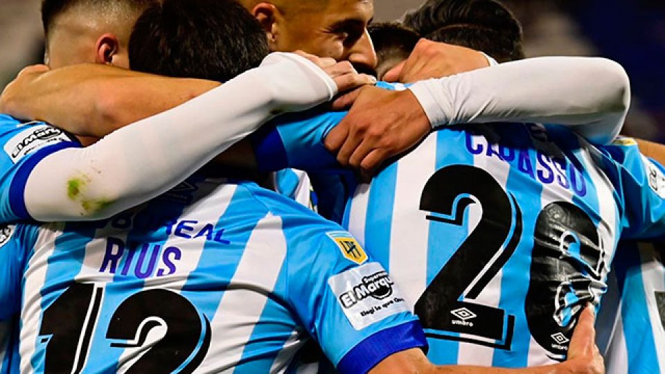 Atlético Tucumán logró un valiosa victoria ante Vélez.