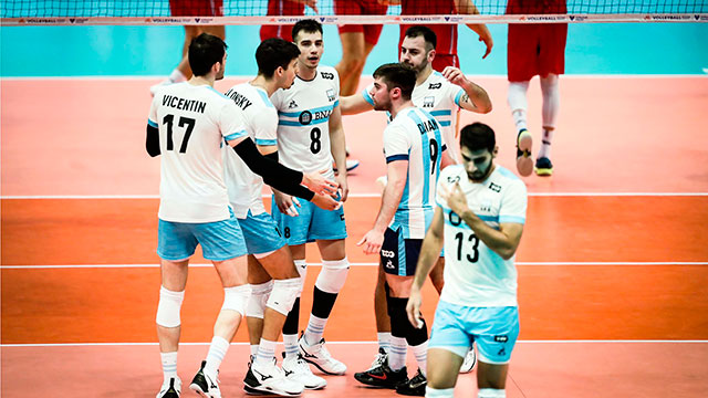 Gran victoria de Argentina sobre el campeón olímpico. (Foto: FEVA)