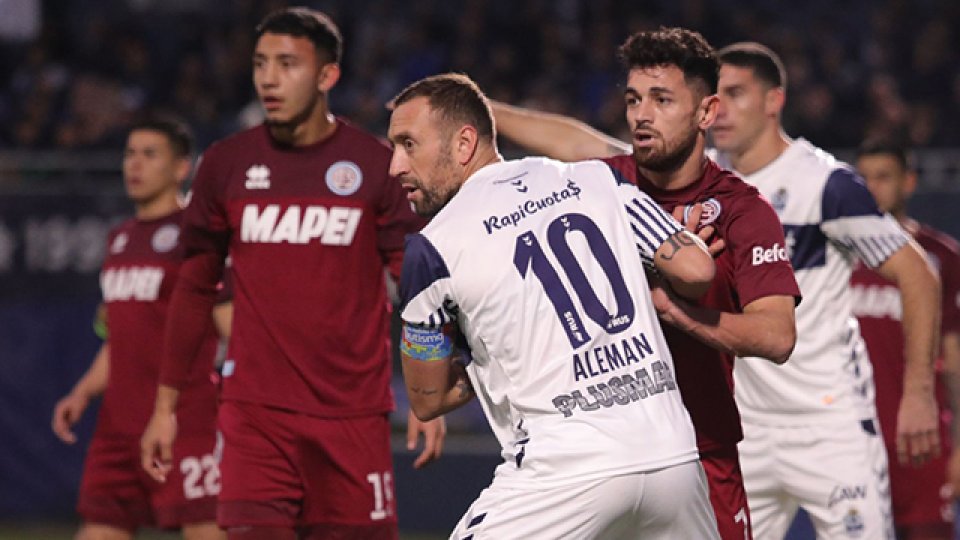 Gimnasia le ganó a Lanús como local.