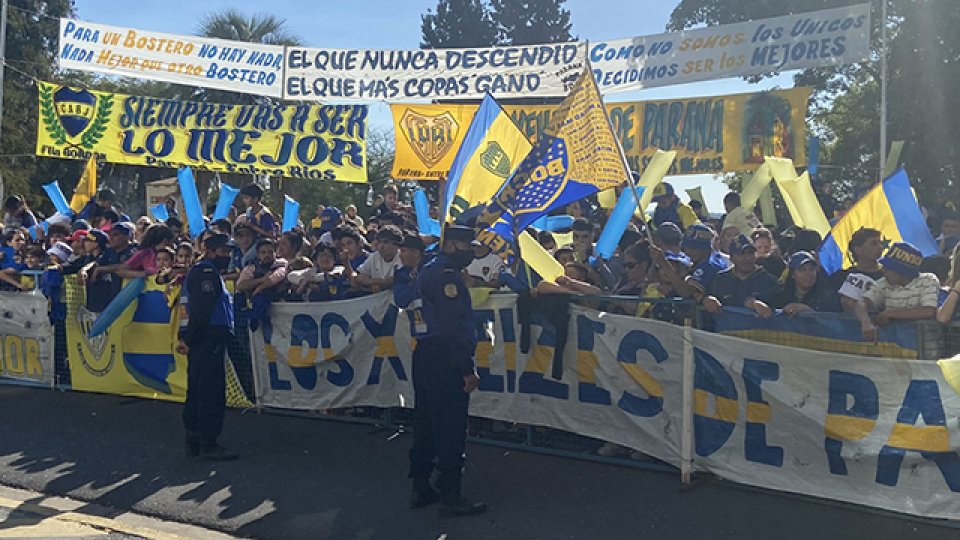 El plantel xeneize llegó a Paraná.