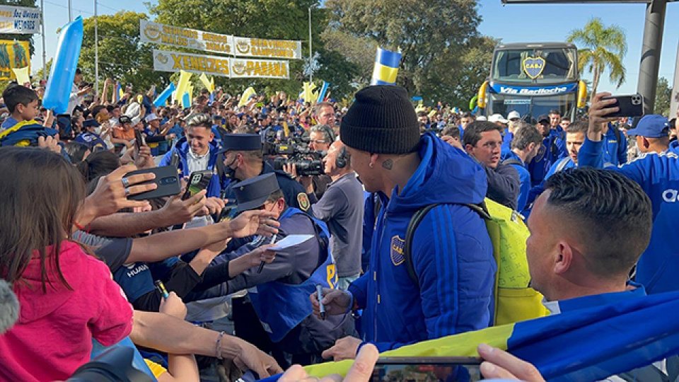 El plantel xeneize llegó a Paraná.