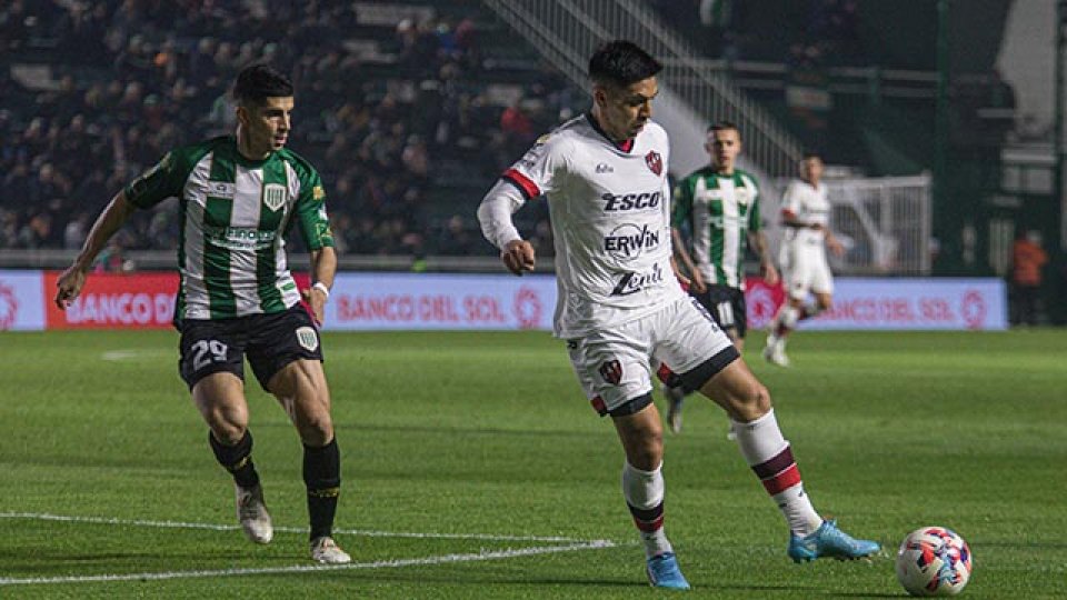 Banfield y Patronato no pudieron romper el cero y empataron por la Liga.