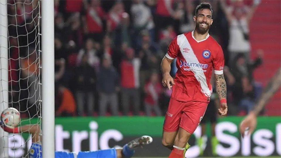 Argentinos Juniors se impuso ante Unión.