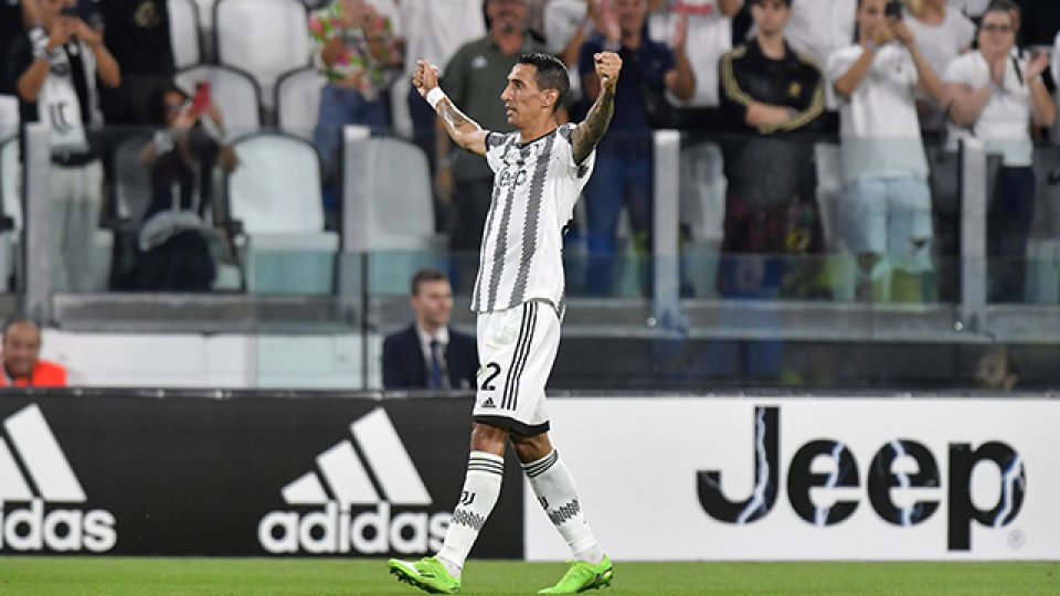 Di María, gol, asistencia y lesión en su debut en Juventus.