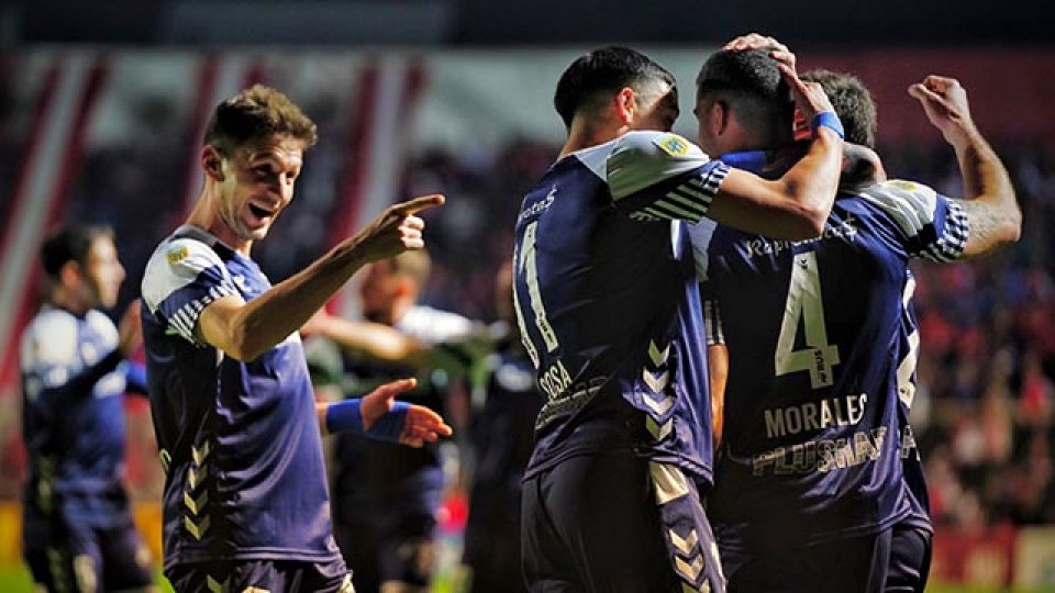 Gimnasia venció como visitante a Unión y es escolta.