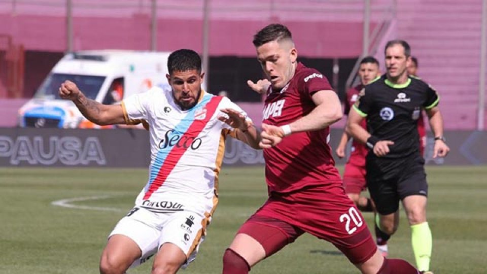 Lanús le ganó a Arsenal sobre el final y volvió al triunfo.