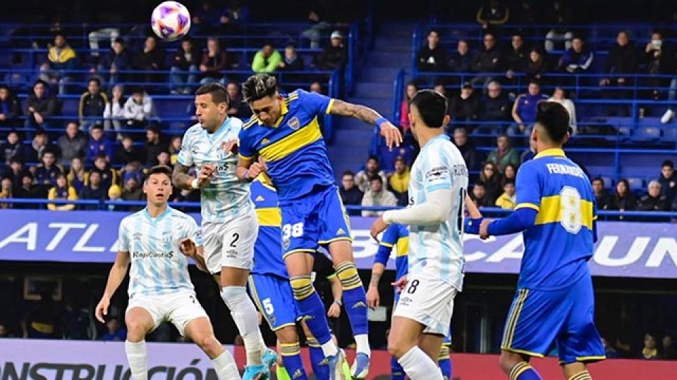 Boca lo dio vuelta y frenó a Atlético Tucumán que sigue siendo líder.