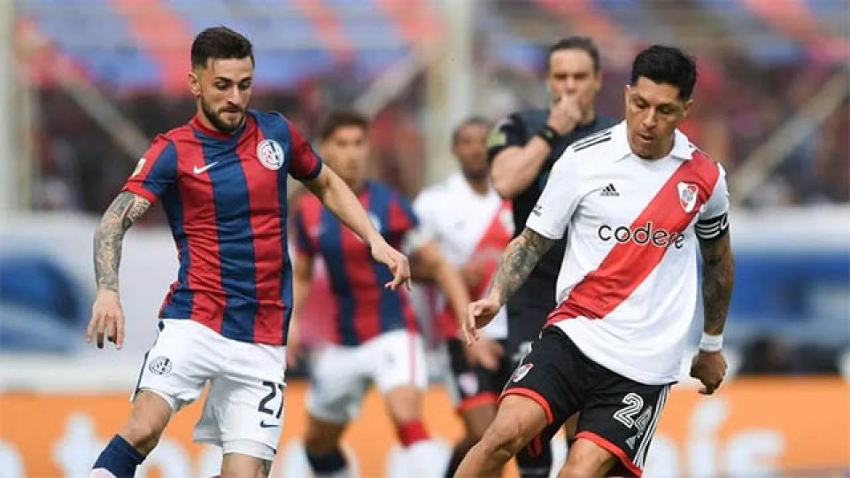 River lo aguantó con diez y le ganó a San Lorenzo.