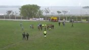 Video: cayó un rayo mientras jugaban un partido de fútbol en Federación