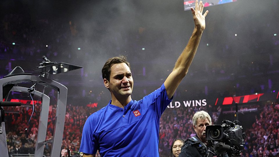Federer se despidió del público entre lágrimas.