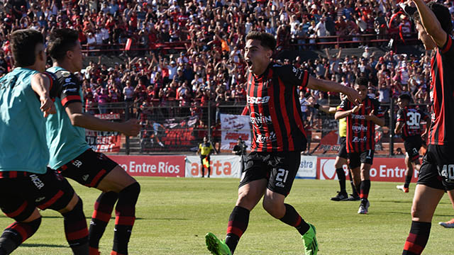 Cuatro jugadores campeones con Patronato surgieron como posibles refuerzos.