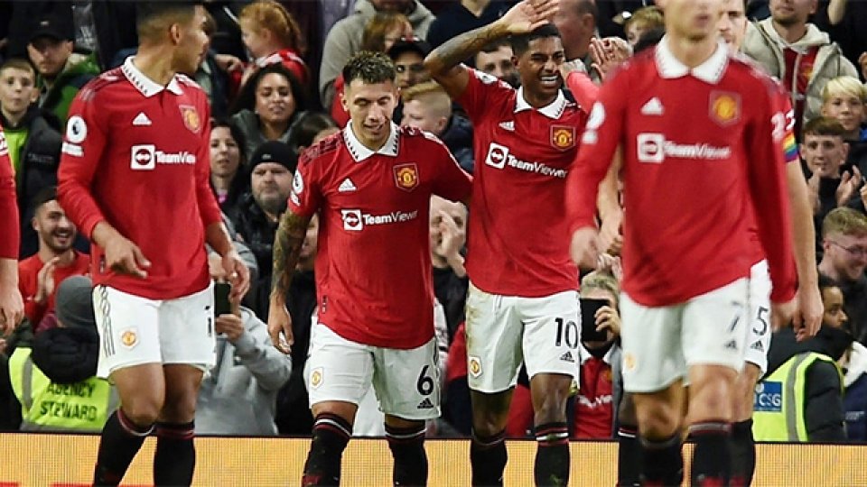 Manchester United ganó y Lisandro Martínez se fue ovacionado. Manchester United ganó y Lisandro Martínez se fue ovacionado.