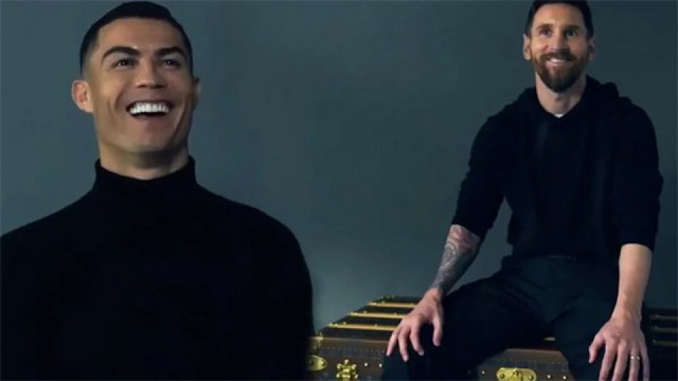 Messi e Cristiano Ronaldo jogam xadrez juntos em peça publicitária