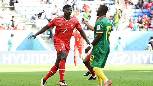 Suiza le ganó a Camerún por 1 a 0 en la apertura del Grupo G.