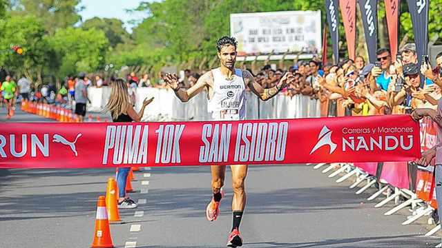 Bruno ganó los 10K de San Isidro.