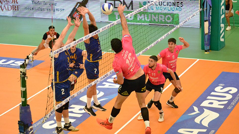 Paracao cerró con festejo el tercer tour de la Liga de Vóleibol Argentina.