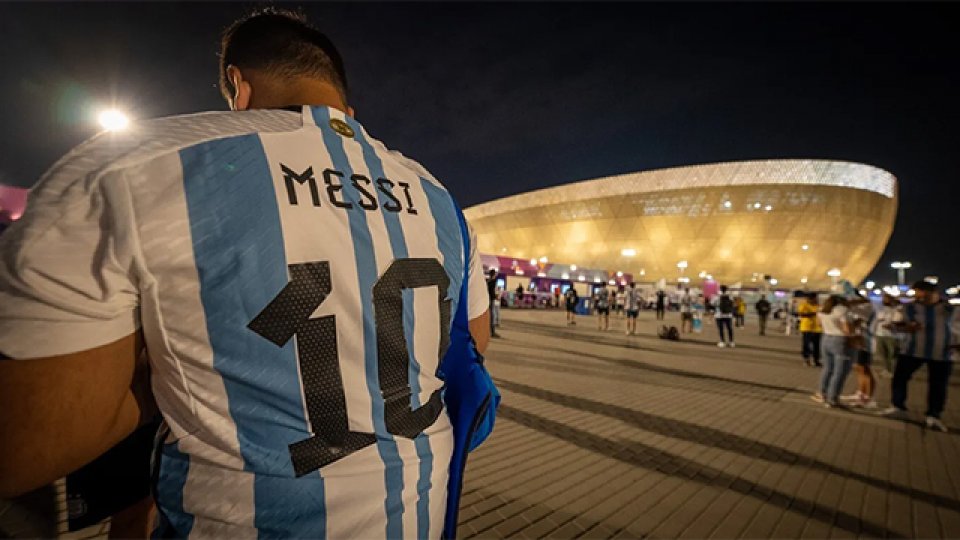 Los hinchas argentinos hicieron una gran previa en el estadio Lusail.