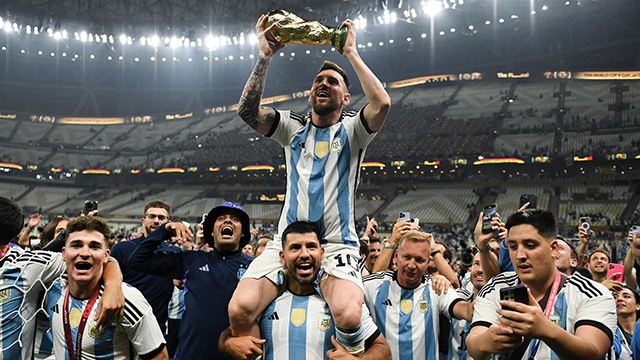 La foto de Lionel Messi levantando la Copa del Mundo rompió un récord.