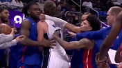 Video: un jugador de la NBA noqueó a otro en pleno partido