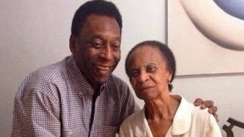 La madre de Pelé todavía no sabe de la muerte de su hijo.