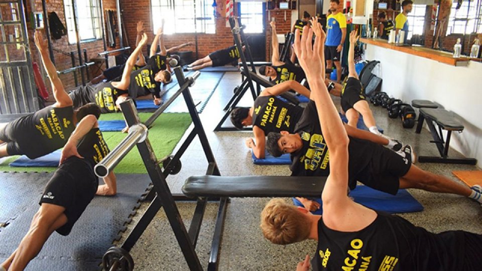 Paracao volvió a entrenar y se prepara para ser anfitrión del cuarto tour.