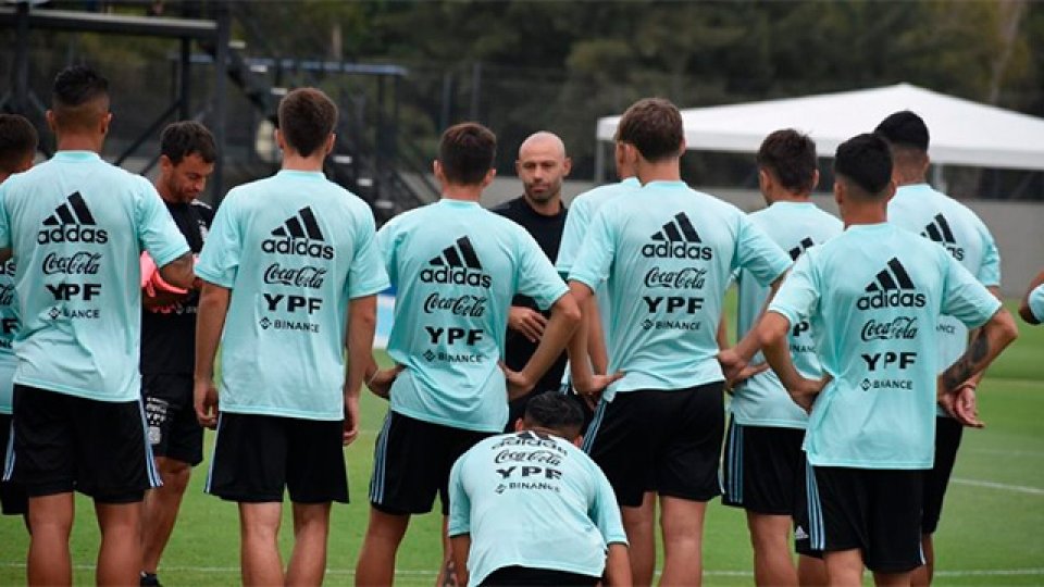 Mascherano dio la prelista de Argentina para el Mundial Sub 20.