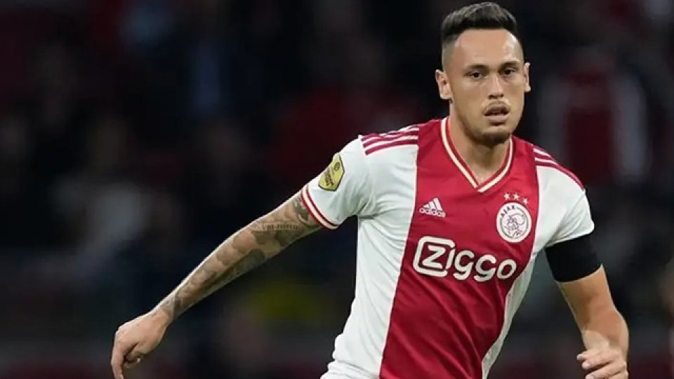 Lucas Ocapos habló de la difícil situación que vivió en Ajax.