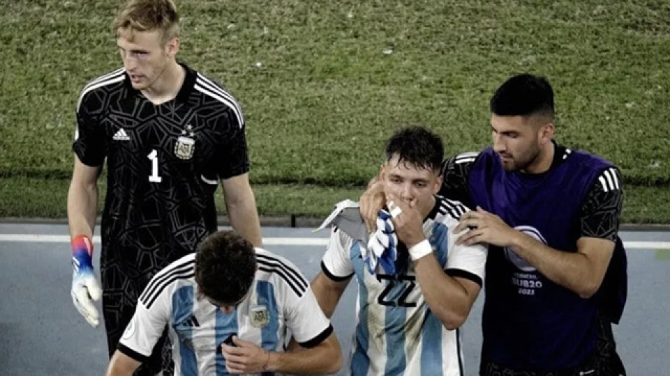 Argentina perdió con Brasil y complicó su clasificación.