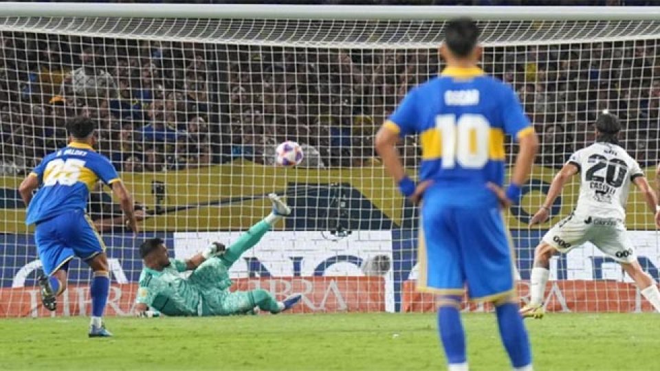 Video Chiquito Romero Atajó Su Primer Penal En La Bombonera Y Salvó A Boca Deportivas 4131