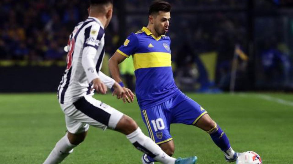 Boca visita a Talleres en un duelo para alquilar balcones.