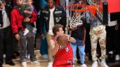 Video: con solo dos partidos en la NBA, un joven impresionó al público en el concurso de volcadas