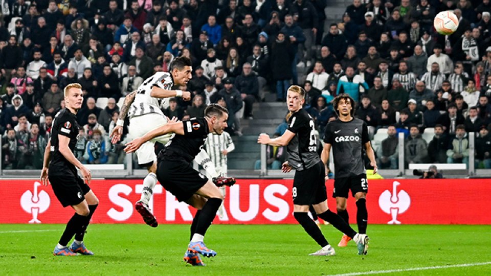 Di María le dio el triunfo a Juventus con un cabezazo en Europa League.
