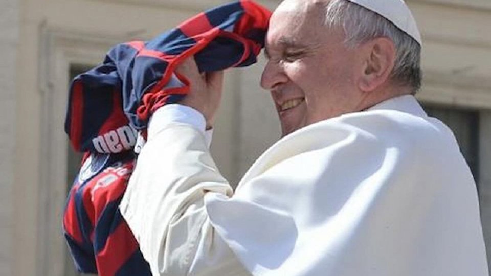 San Lorenzo felicitó al argentino Bergoglio por sus 10 años de papado.