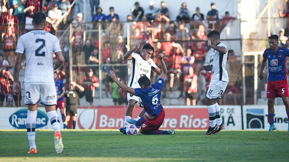 “Nuevo Chicago to Face Torito de Mataderos at Pedro Mutio Stadium: Matchday 14 Preview”