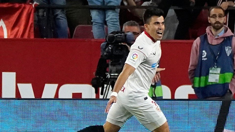 Marcos Acuña hizo un golazo en el empate entre Sevilla y Celta de Vigo.
