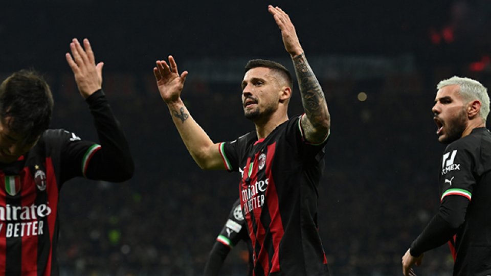 Milan se impuso a Nápoli en la ida de los cuartos de Champions.