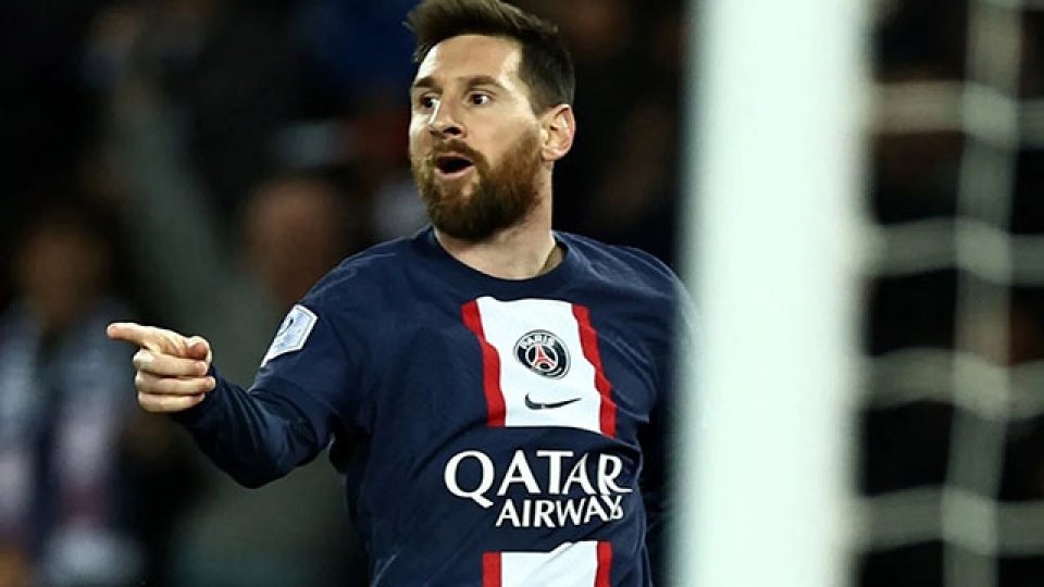Messi recibió abucheos de hinchas del PSG y les devolvió otro golazo.