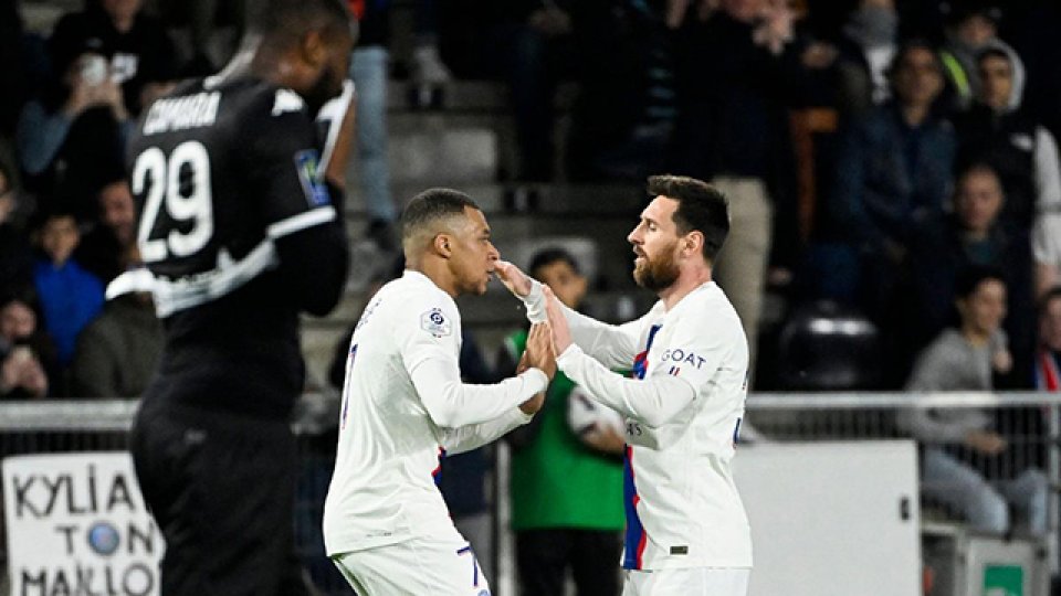 Messi y Mbappé fueron el complemento perfecto en el triunfo de PSG.